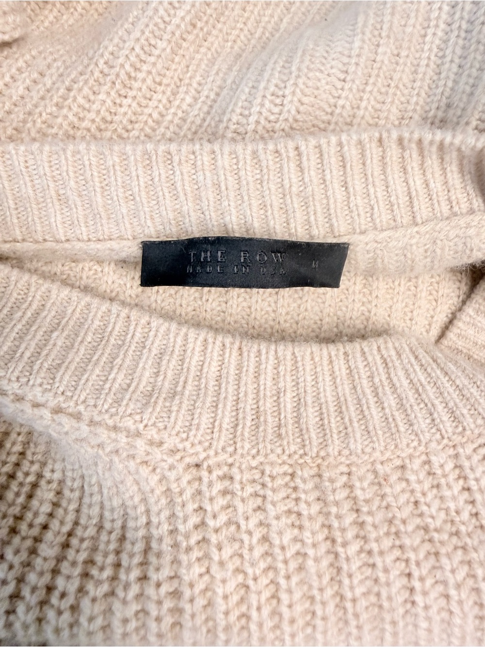 The Row Cashmere + Superfine Merino Wool Blend knit sleeveless sweater- size M - Picture 4 of 4